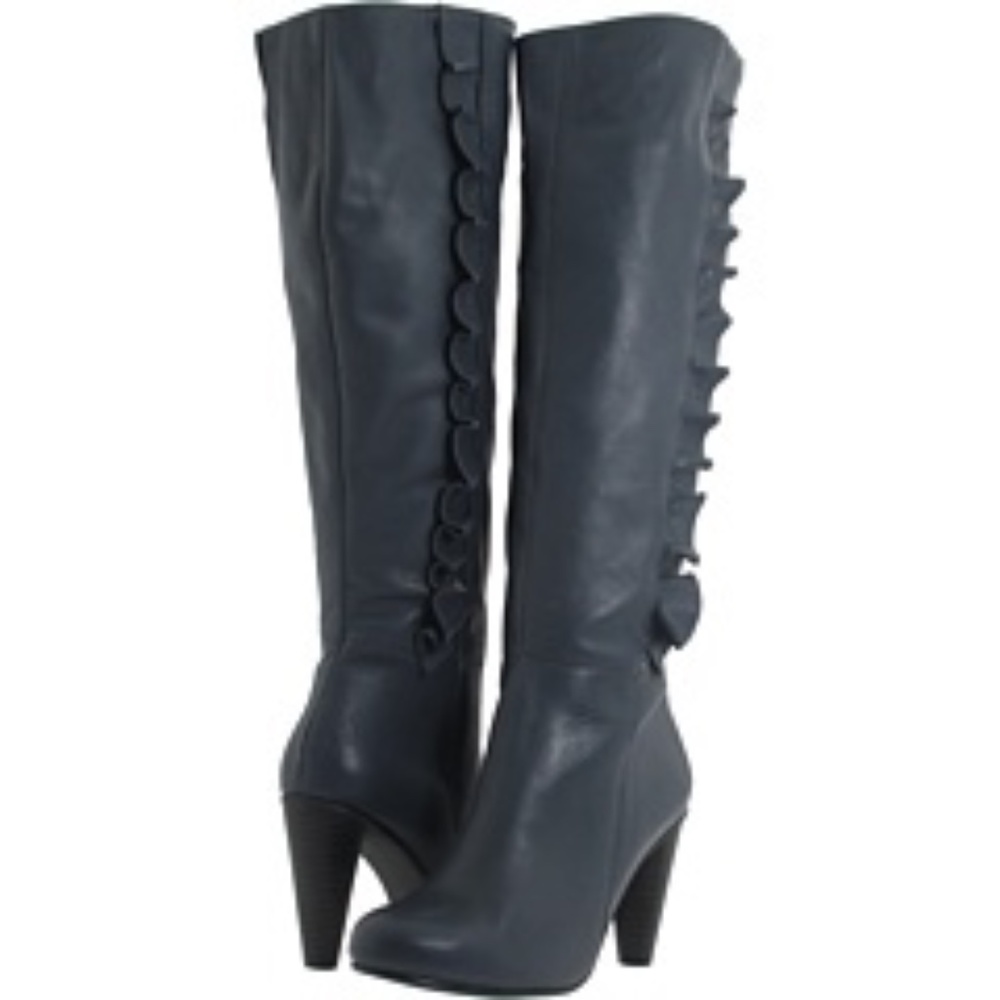 Chikata Grey Boots by Crocs